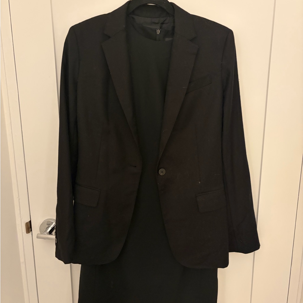 Theory Women’s Suit Dress And Suit Jacket / Blazer